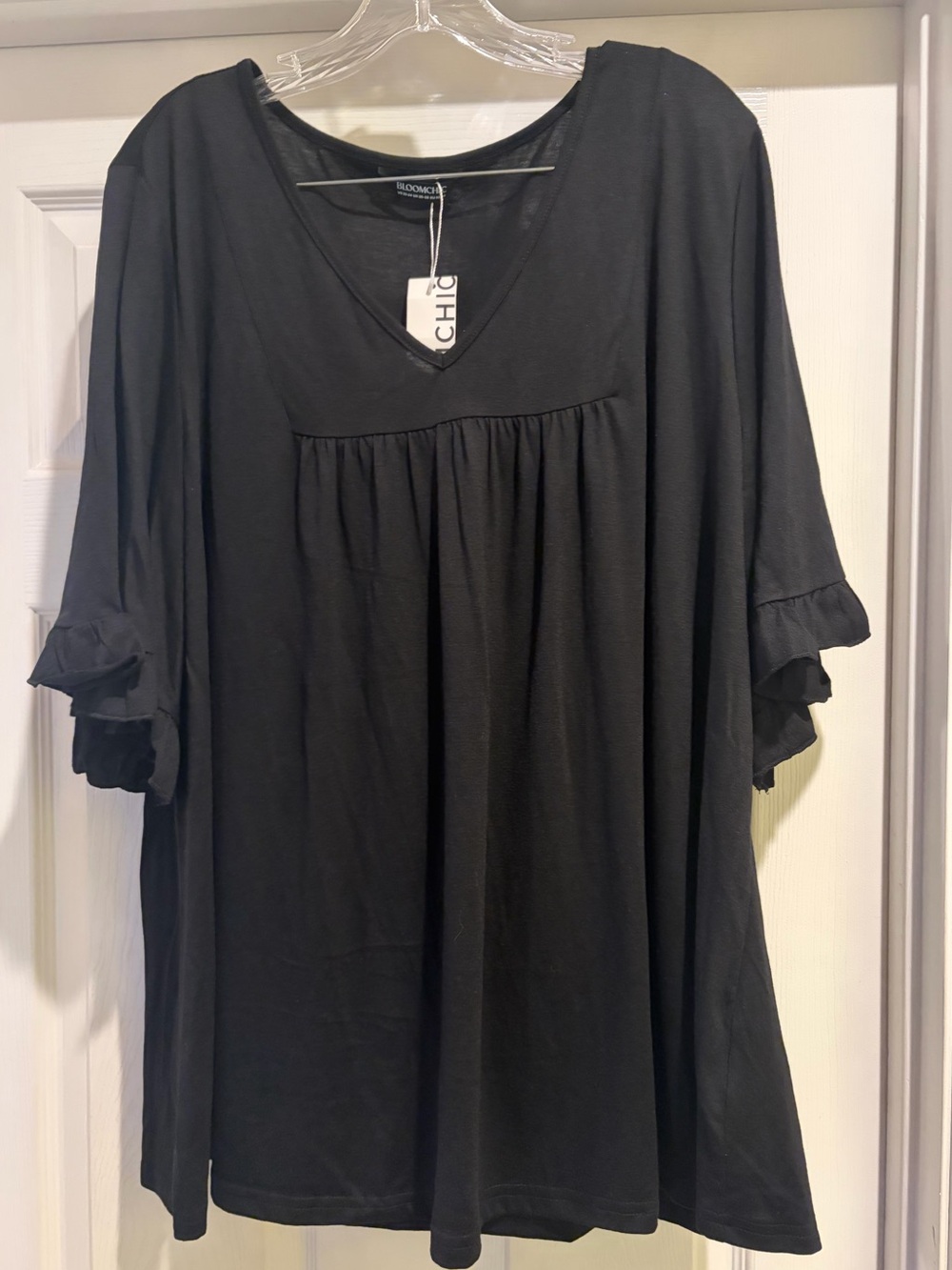 BloomChic Black V-Neck Ruffle Sleeve Tunic Size 22-24